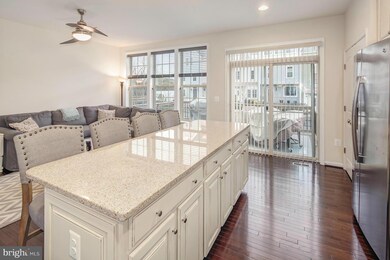 1405 Occoquan Heights Ct, Occoquan, VA 22125 - photo 7