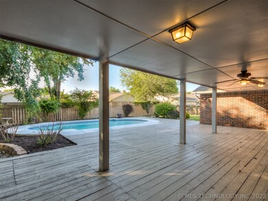 2532 Chapel Hill Rd, Bartlesville, OK 74006 - photo 3