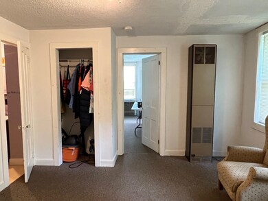 47 Washington Ave, Keene, NH 03431 - photo 3