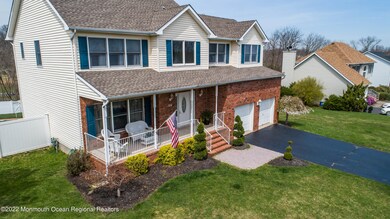 04_House Front