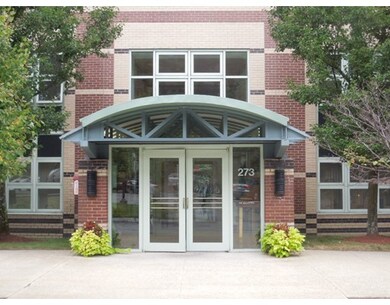 273 Cambridge Rd unit 311, Woburn, MA 01801 - photo 2