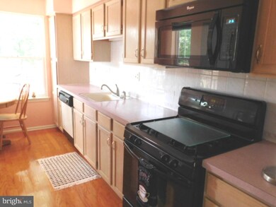 124 Sienna Ln, Glassboro, NJ 08028 - photo 5