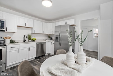 16 Contact Ct, Middle River, MD 21220 - photo 7