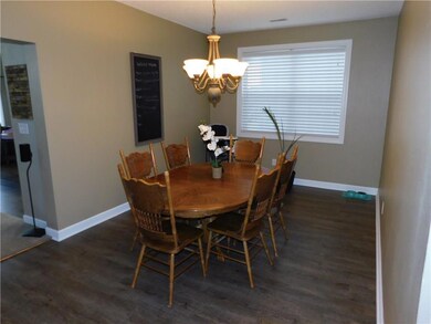 2520 Lakecrest Dr, Columbus, IN 47201 - photo 7