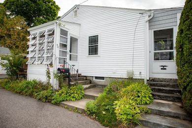 48 Farm St, Woonsocket, RI 02895 - photo 4