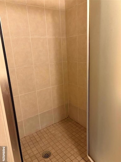 253 Grant Ave, Cliffside Park, NJ 07010 - photo 5