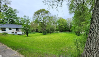 18846 Maple St, Copemish, MI 49625 - photo 6