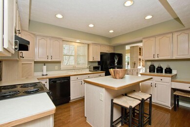 6046 Sedgwick Rd, Columbus, OH 43235 - photo 6