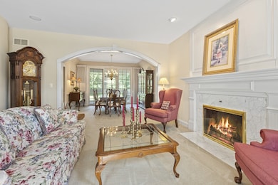 213 Pine Tree Ln, La Grange Park, IL 60526 - photo 2