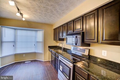 12057 Winding Creek Way, Germantown, MD 20874 - photo 5