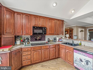 136 Lawyer Ln, Berkeley Springs, WV 25411 - photo 7