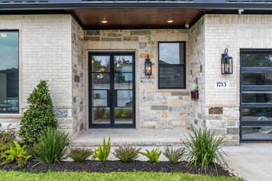This home combines luxurious features with seamles