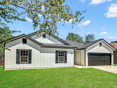 137 Puu Waa Ln, Bastrop, TX 78602 - photo 4