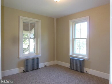 111 Maple Ave, Dublin, PA 18917 - photo 2