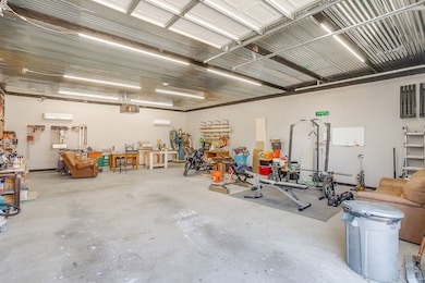 4813 Peachtree St, Granbury, TX 76048 - photo 4