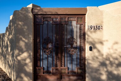 04-Metal Courtyard Gates