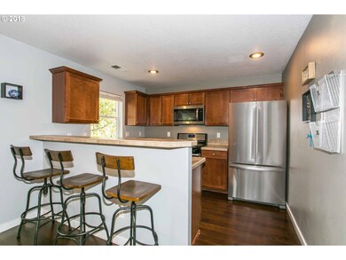 1015 NW 2nd Ave, Canby, OR 97013 - photo 6