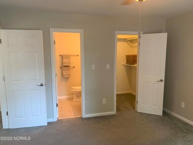Bathroom/WalkIn Closet