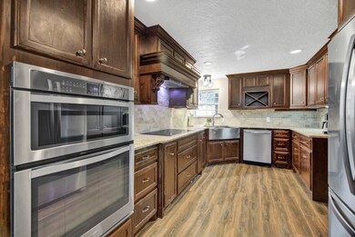 17566 Denise Rd, Conroe, TX 77306 - photo 7