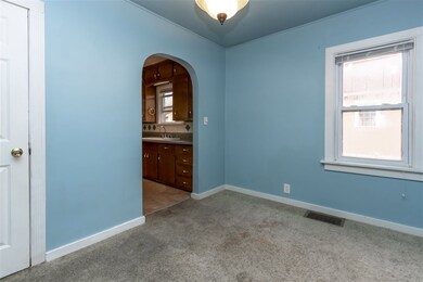 822 Byron Ave, Waterloo, IA 50702 - photo 6