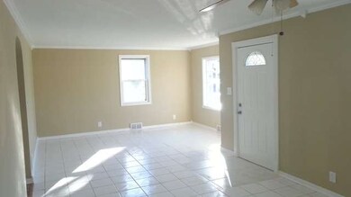 905 N Mcaree Rd, Waukegan, IL 60085 - photo 5