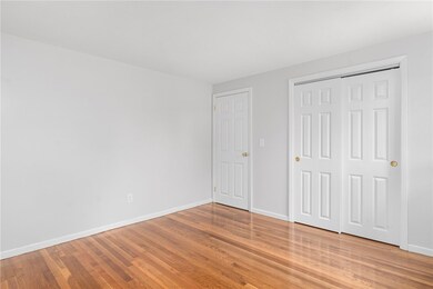 17 Bowman Dr, Warwick, RI 02889 - photo 5