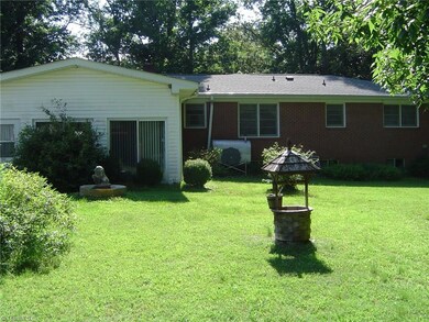 5277 Sweetwater Ct, Greensboro, NC 27407 - photo 2