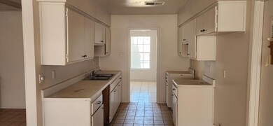 1412 Monte Negro Dr, El Paso, TX 79935 - photo 7