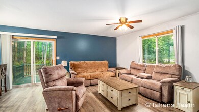 NextDoorPhotos_5