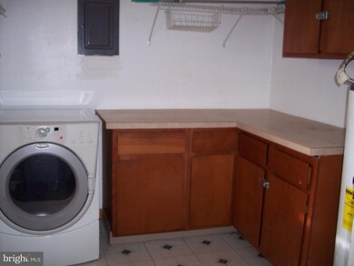 9 Cove Rd, Penns Grove, NJ 08069 - photo 4