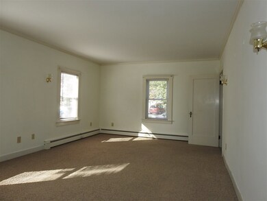 8 Mansfield Place, Rutland, VT 05701 - photo 3