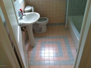 4819 Sefa Cir N, Jacksonville, FL 32210 - photo 2