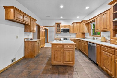 6230 Gallegos Dr, West Lafayette, IN 47906 - photo 4