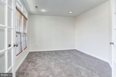 2203 Merseyside Dr unit 68, Woodbridge, VA 22191 - photo 5