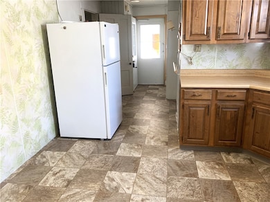 514 E Freemont St, Tower Hill, IL 62571 - photo 5