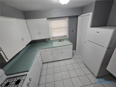 1834 Berdan Ave, Toledo, OH 43613 - photo 4
