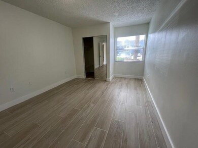 530 SW 113th Way, Pembroke Pines, FL 33025 - photo 6