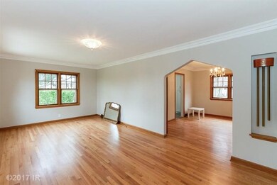 1602 37th St, Des Moines, IA 50310 - photo 3