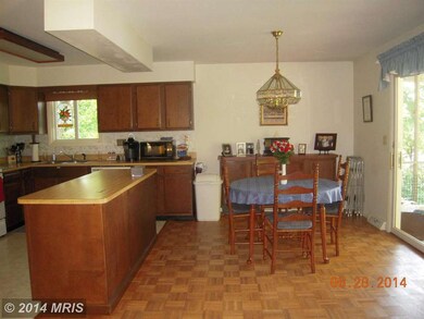 526 Harrison Cir, Locust Grove, VA 22508 - photo 7