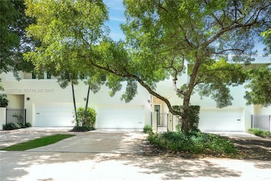 602 Malaga Ave unit B, Coral Gables, FL 33134 - photo 2