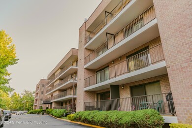 3461 Amboy Rd unit 1F, Staten Island, NY 10306 - photo 3