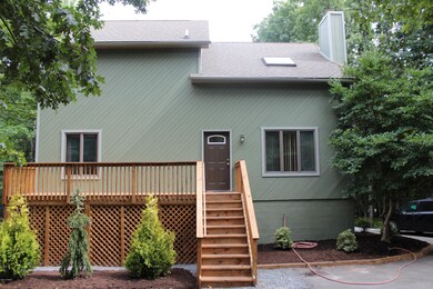 148 Song Mountain Dr, Tafton, PA 18464 - photo 2