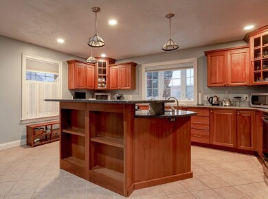 49 Owen Dr, Amherst, MA 01002 - photo 7