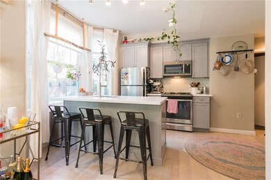 eat in kitchen