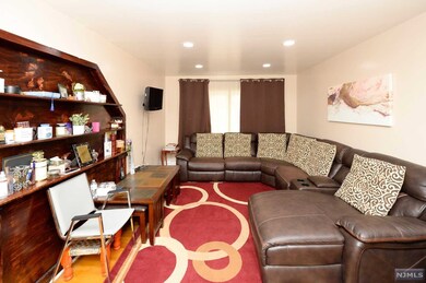 138C 68th St, Guttenberg, NJ 07093 - photo 2