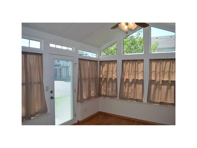 4-Seasons Porch/Room.