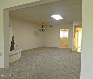 Living rm towards front