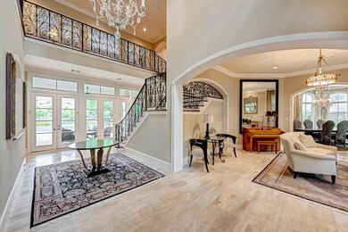 [Living Room]
The foyer transitions into the spac