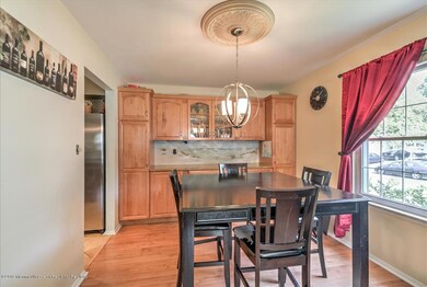 09-DINING ROOM