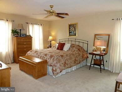 75 Larkwood Ct, Stafford, VA 22554 - photo 3